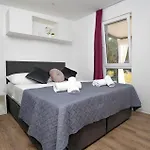 Holiday home Cozy In With Wifi Sveti Filip i Jakov