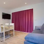 Holiday home Cozy In With Wifi *