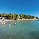 Holiday home Cozy In With Wifi Sveti Filip i Jakov