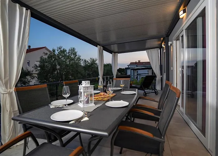 Gorgeous In Nyaraló *