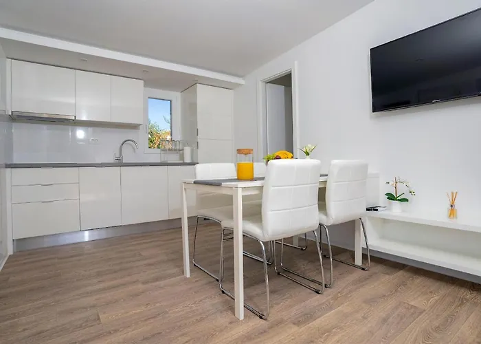 Nyaraló Gorgeous In